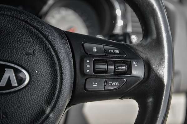 2017 Kia Carnival SLi YP