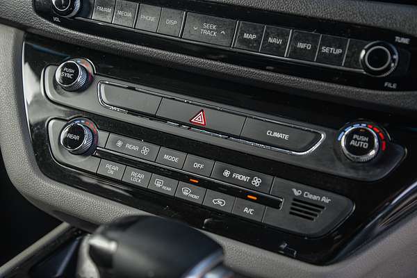 2017 Kia Carnival SLi YP