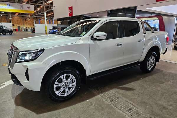 2024 Nissan Navara ST D23 4X4