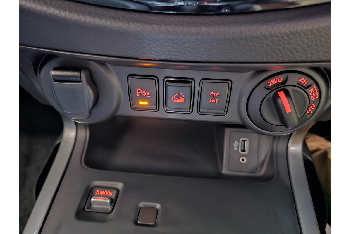 2024 Nissan Navara ST D23 4X4