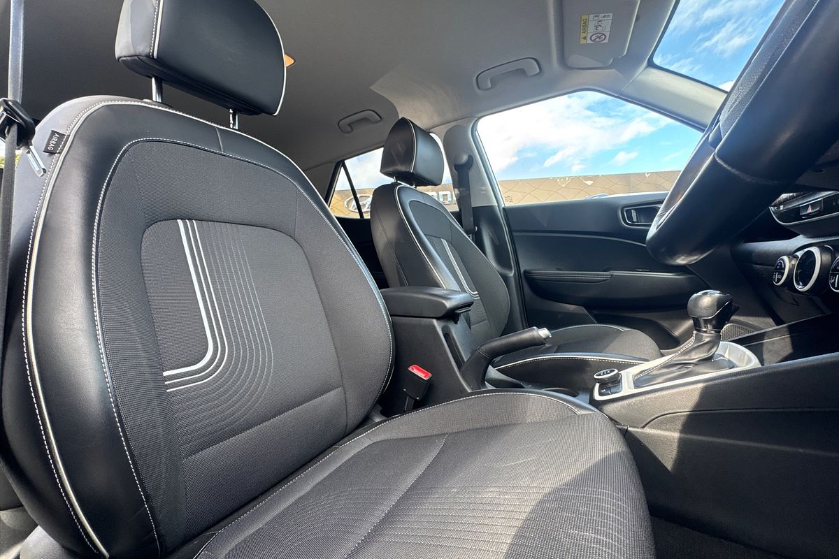 2022 Hyundai Venue Elite QX.V4