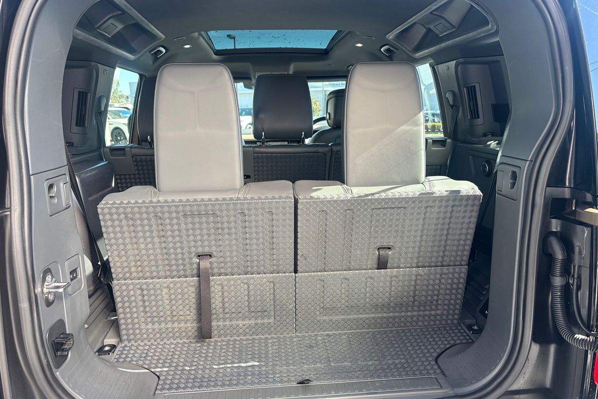2021 Land Rover Defender 110 P400 X-Dynamic HSE L663
