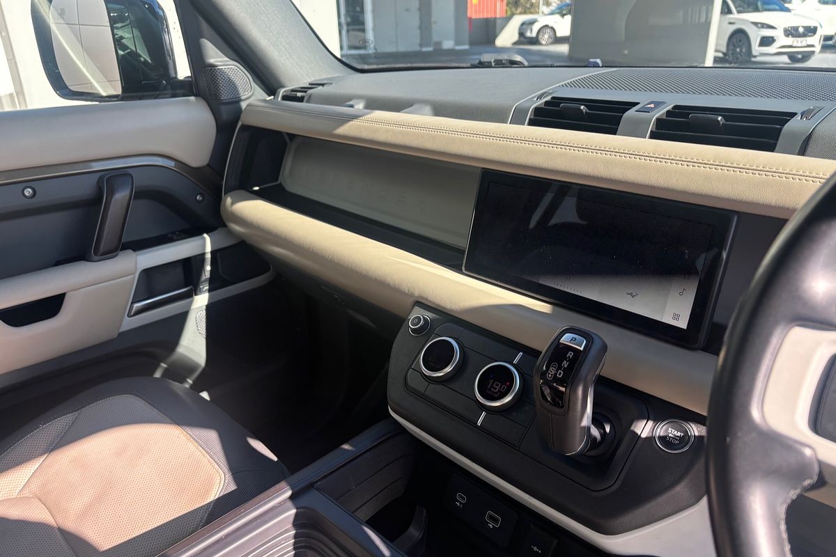 2021 Land Rover Defender 110 P400 X-Dynamic HSE L663