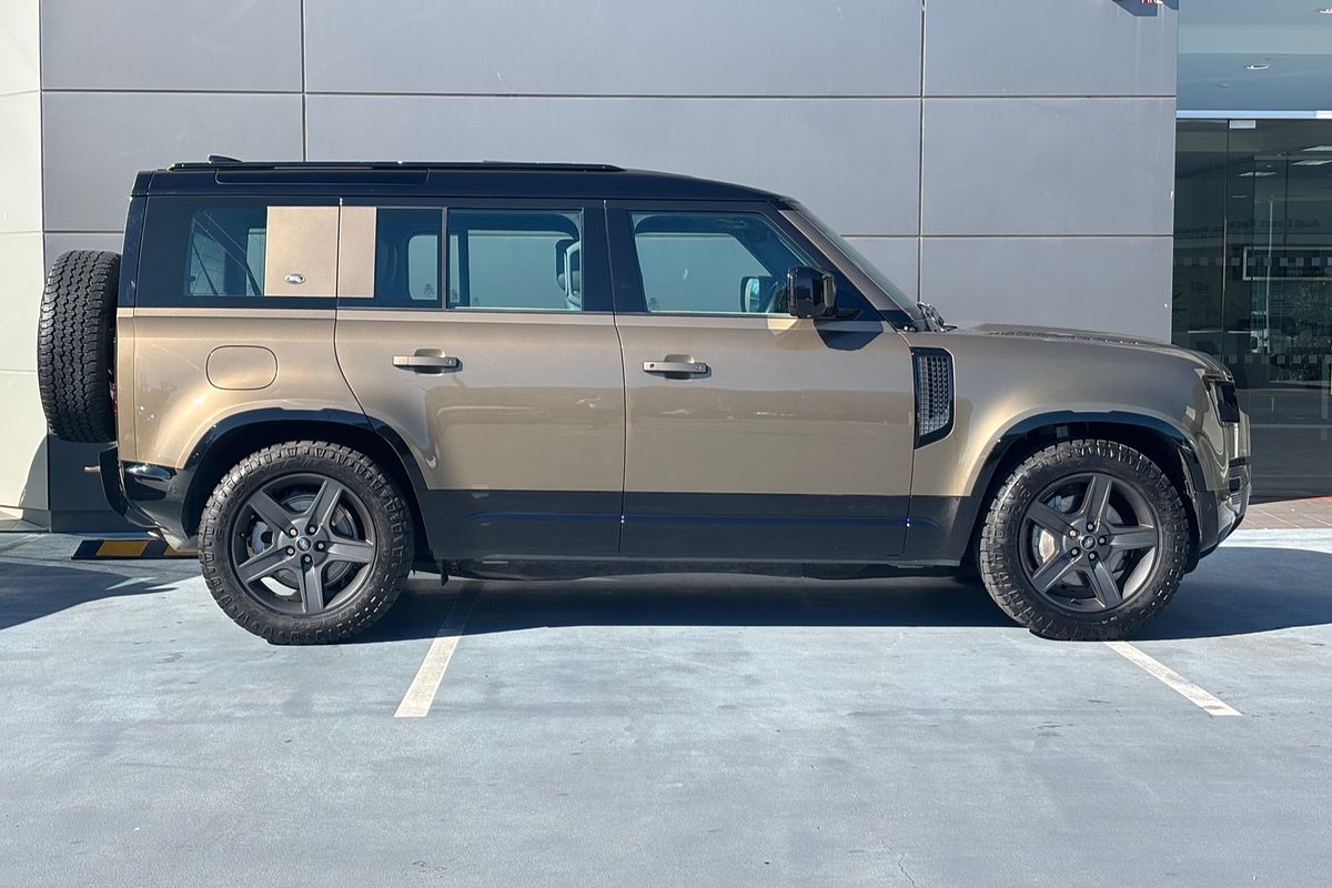 2021 Land Rover Defender 110 P400 X-Dynamic HSE L663