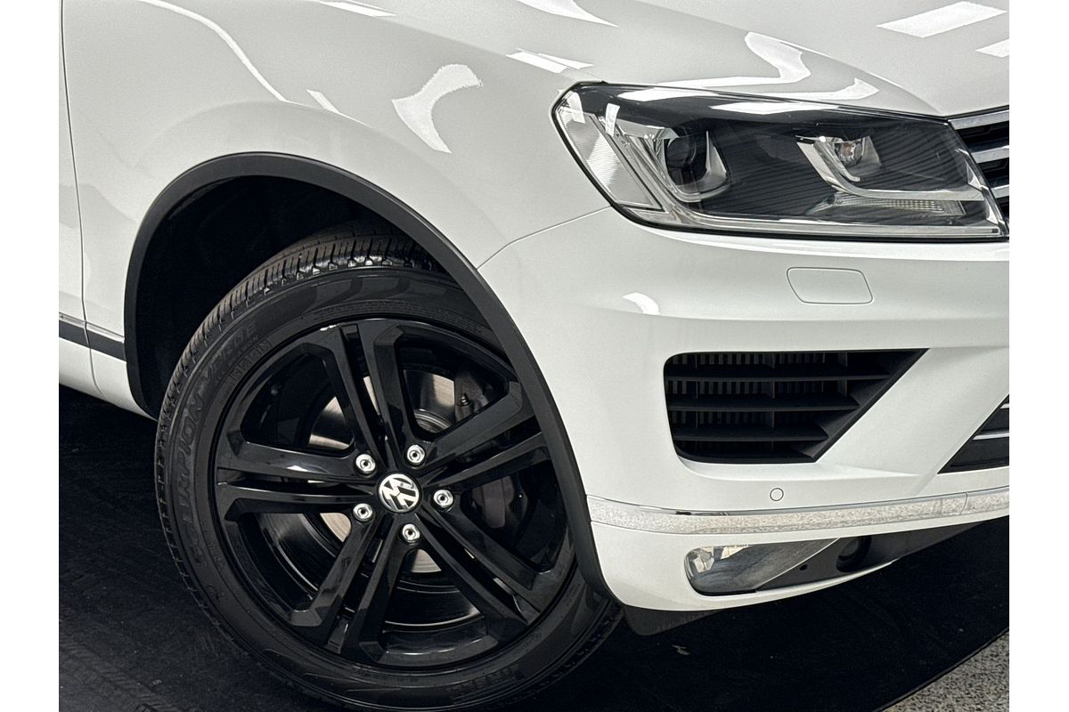 2016 Volkswagen Touareg Wolfsburg Edition 7P