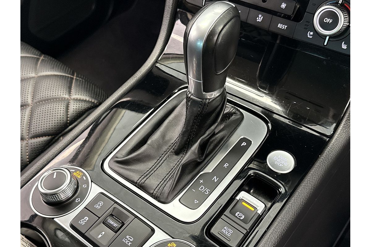 2016 Volkswagen Touareg Wolfsburg Edition 7P