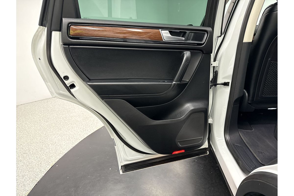 2016 Volkswagen Touareg Wolfsburg Edition 7P