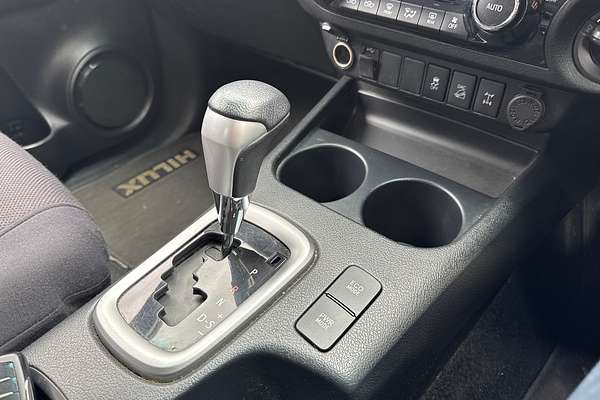 2020 Toyota Hilux SR5 GUN126R 4X4