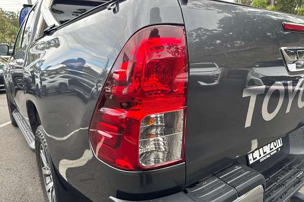2020 Toyota Hilux SR5 GUN126R 4X4