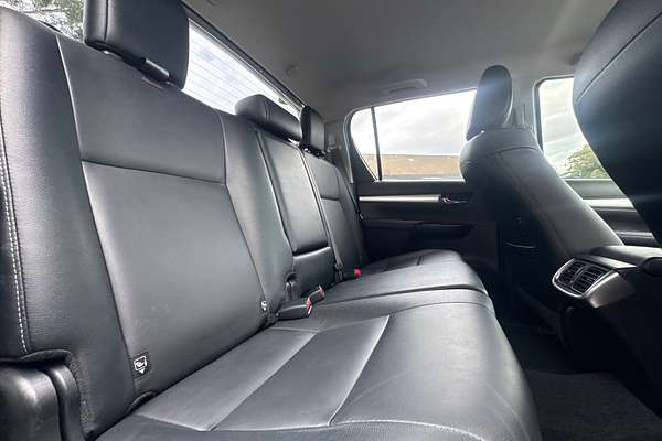 2020 Toyota Hilux SR5 GUN126R 4X4