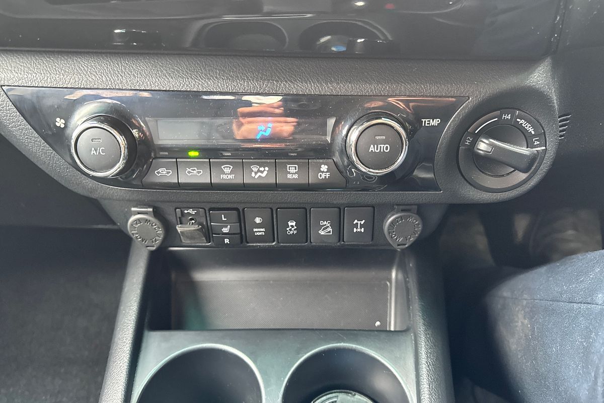 2020 Toyota Hilux SR5 GUN126R 4X4