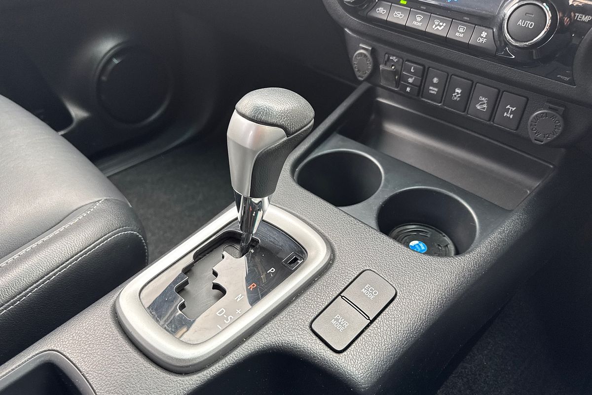 2020 Toyota Hilux SR5 GUN126R 4X4