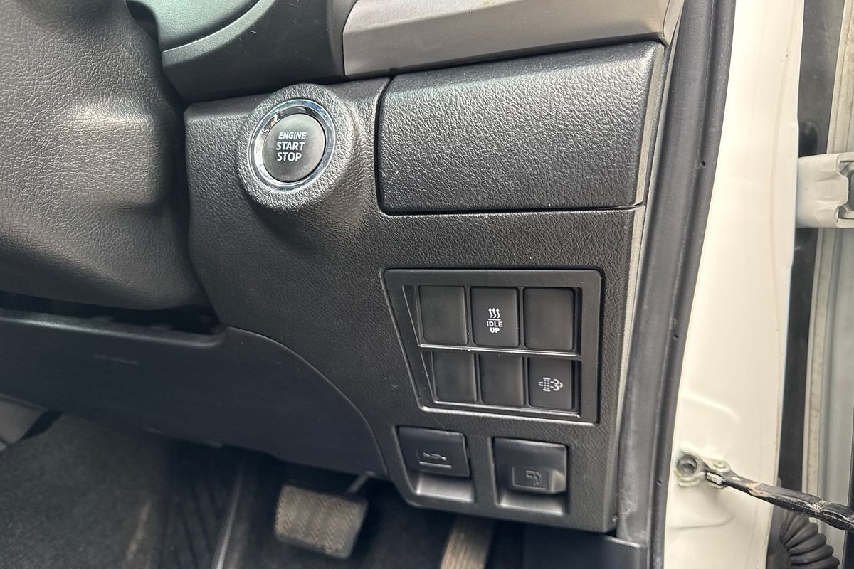 2020 Toyota Hilux SR5 GUN126R 4X4