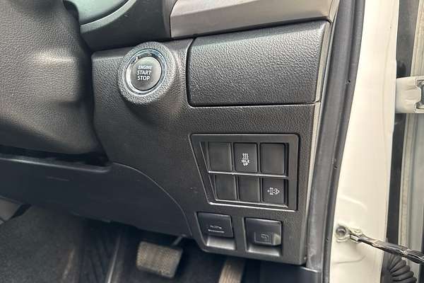2020 Toyota Hilux SR5 GUN126R 4X4
