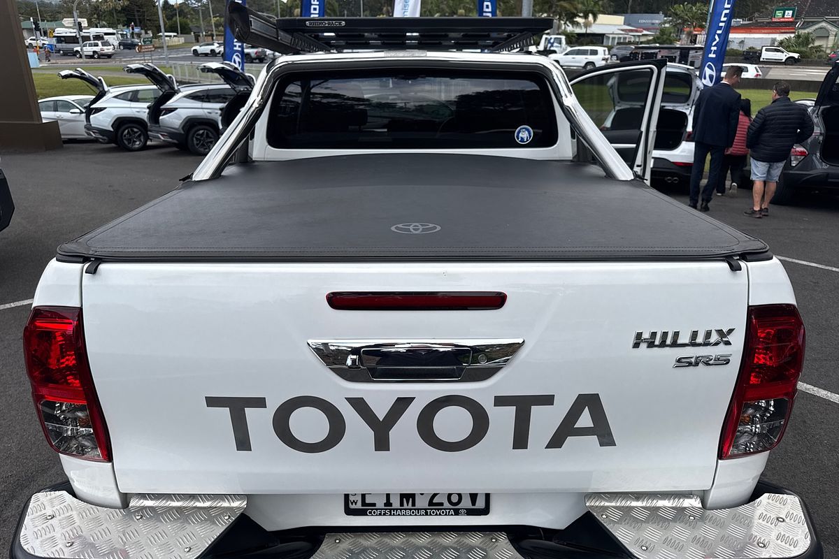 2020 Toyota Hilux SR5 GUN126R 4X4