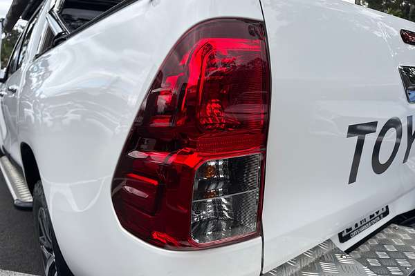 2020 Toyota Hilux SR5 GUN126R 4X4