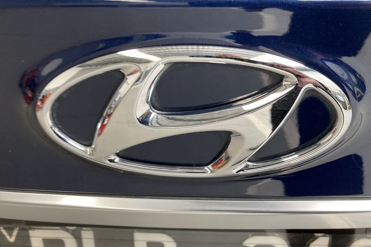 2019 Hyundai Santa Fe Highlander TM.2