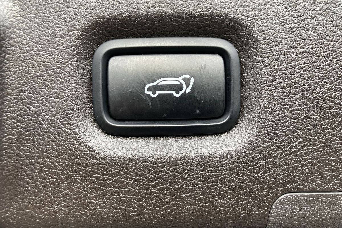 2019 Hyundai Santa Fe Highlander TM.2