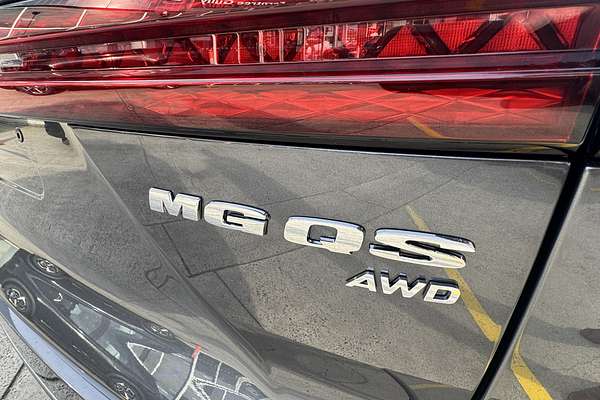 2025 MG QS Essence IS31