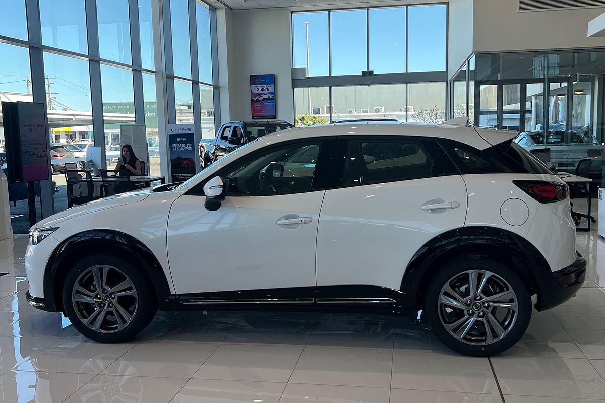 2025 Mazda CX-3 G20 Akari DK