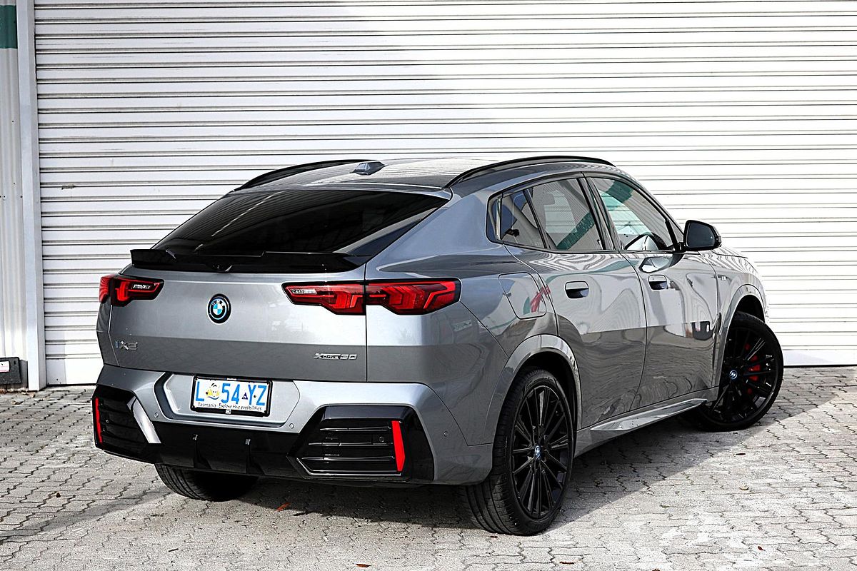 2024 BMW iX2 xDrive30 M Sport U10