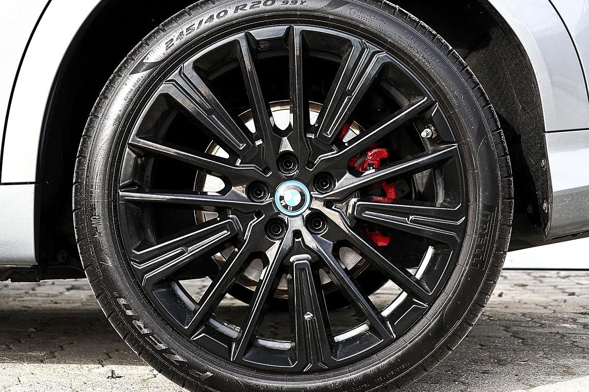 2024 BMW iX2 xDrive30 M Sport U10
