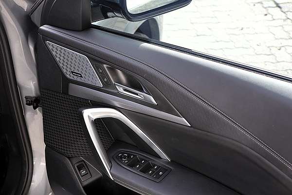 2024 BMW iX2 xDrive30 M Sport U10