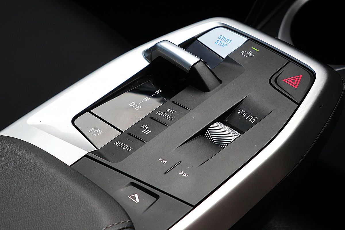 2024 BMW iX2 xDrive30 M Sport U10