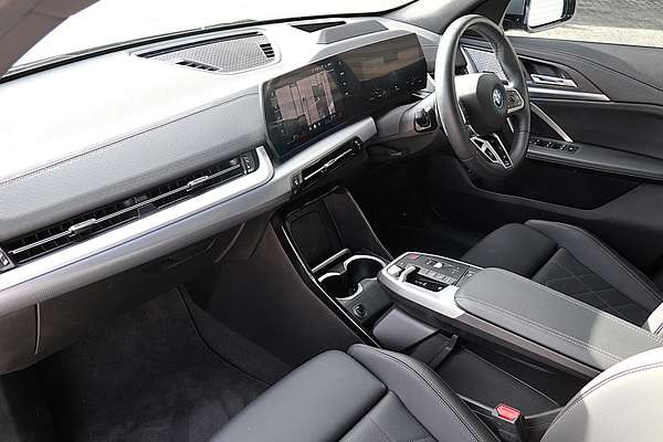 2024 BMW iX2 xDrive30 M Sport U10