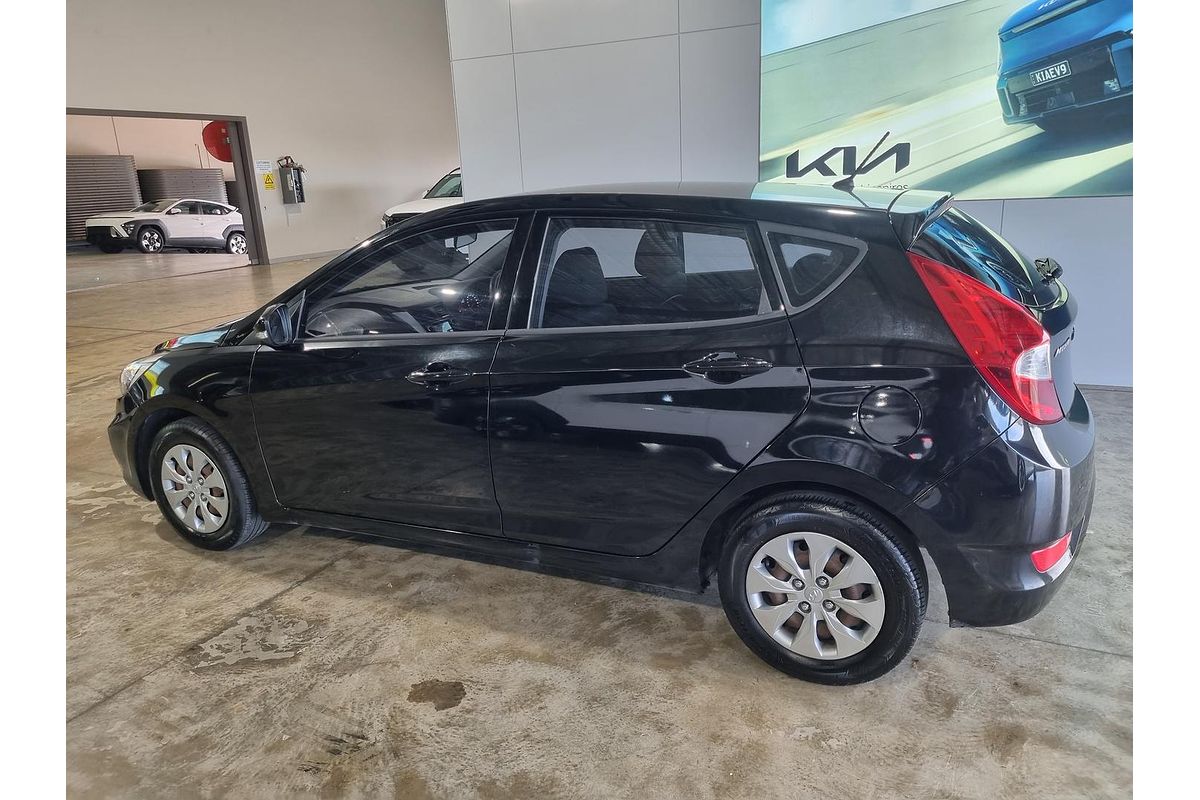2016 Hyundai Accent Active RB4