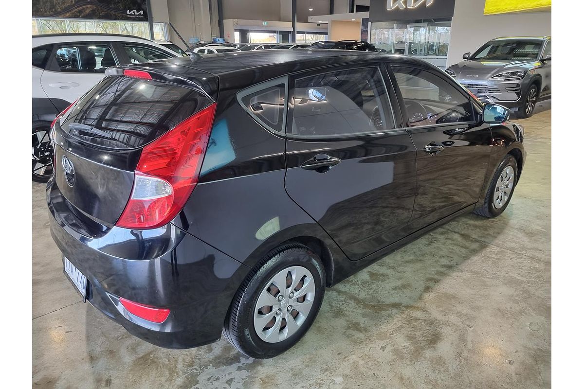 2016 Hyundai Accent Active RB4