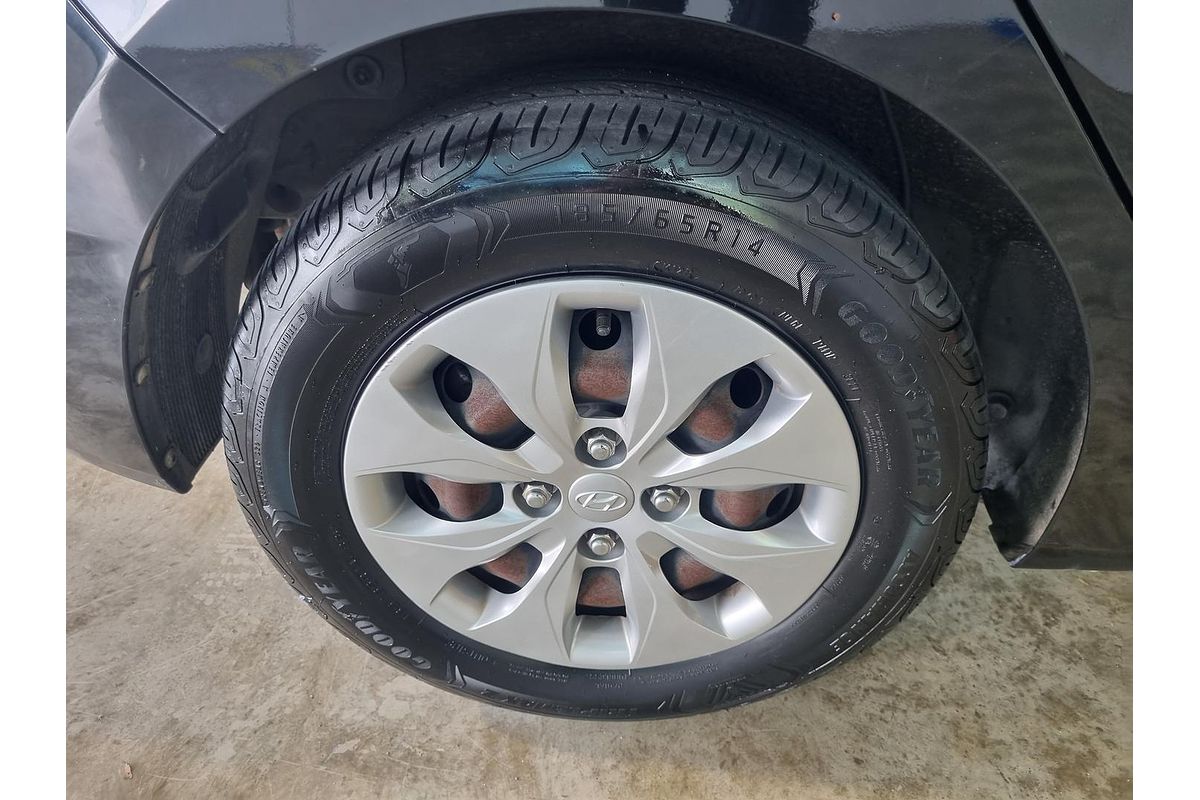 2016 Hyundai Accent Active RB4