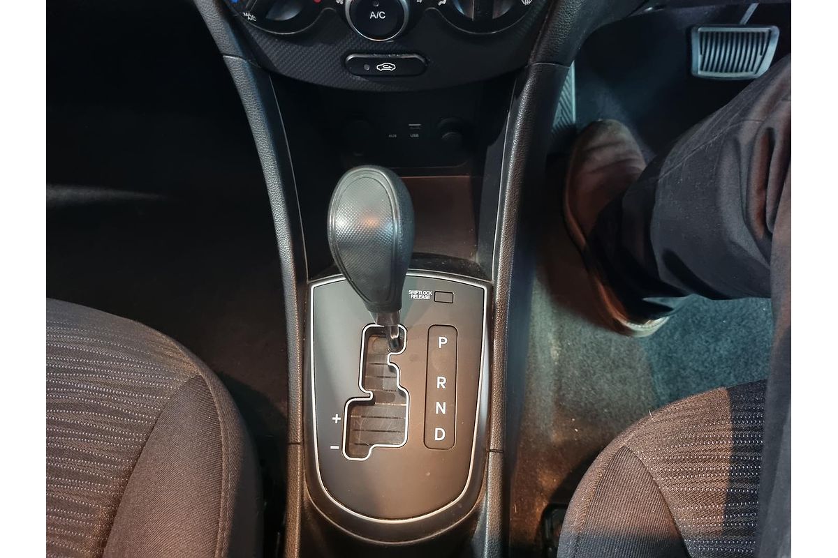 2016 Hyundai Accent Active RB4