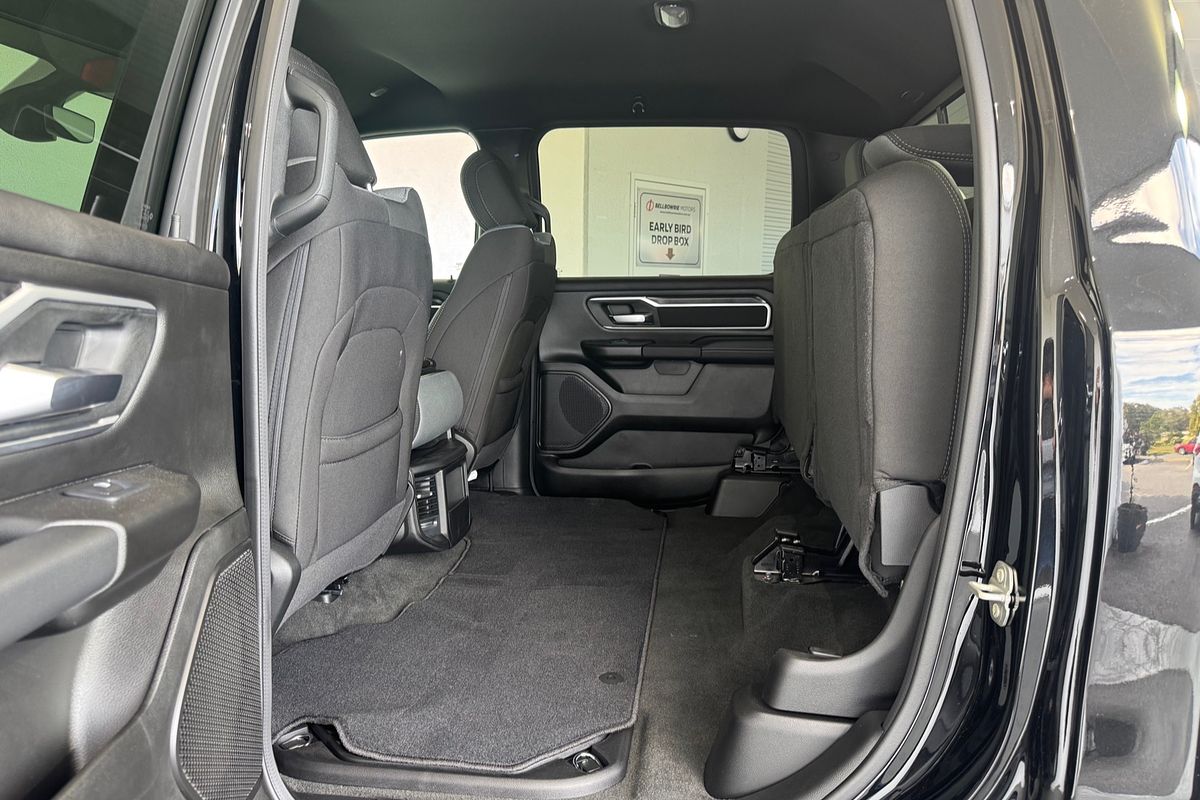 2023 RAM 1500 Big Horn DT 4X4 LWB