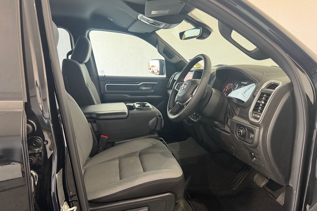 2023 RAM 1500 Big Horn DT 4X4 LWB