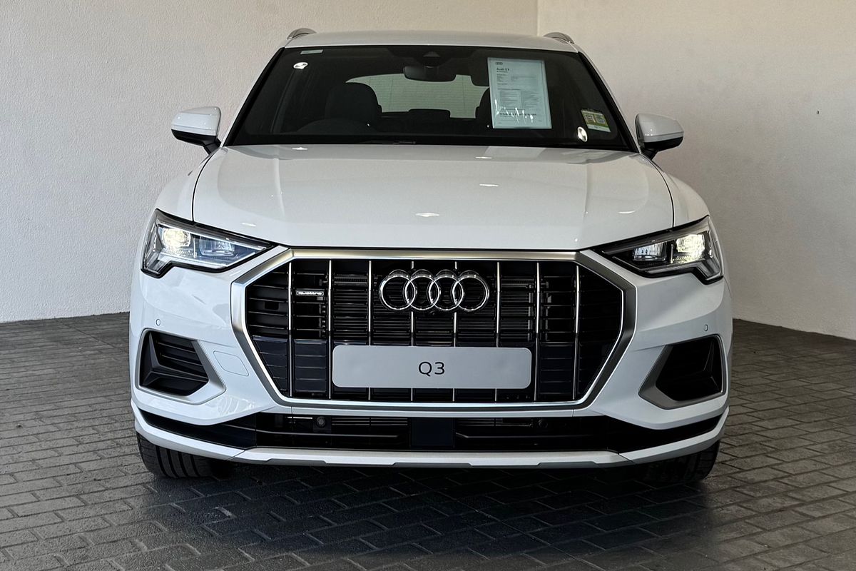 2025 Audi Q3 40 TFSI F3
