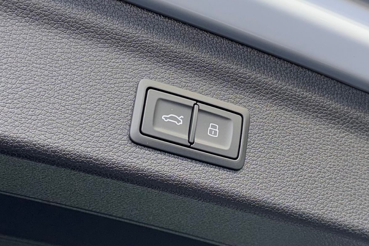 2025 Audi Q3 40 TFSI F3