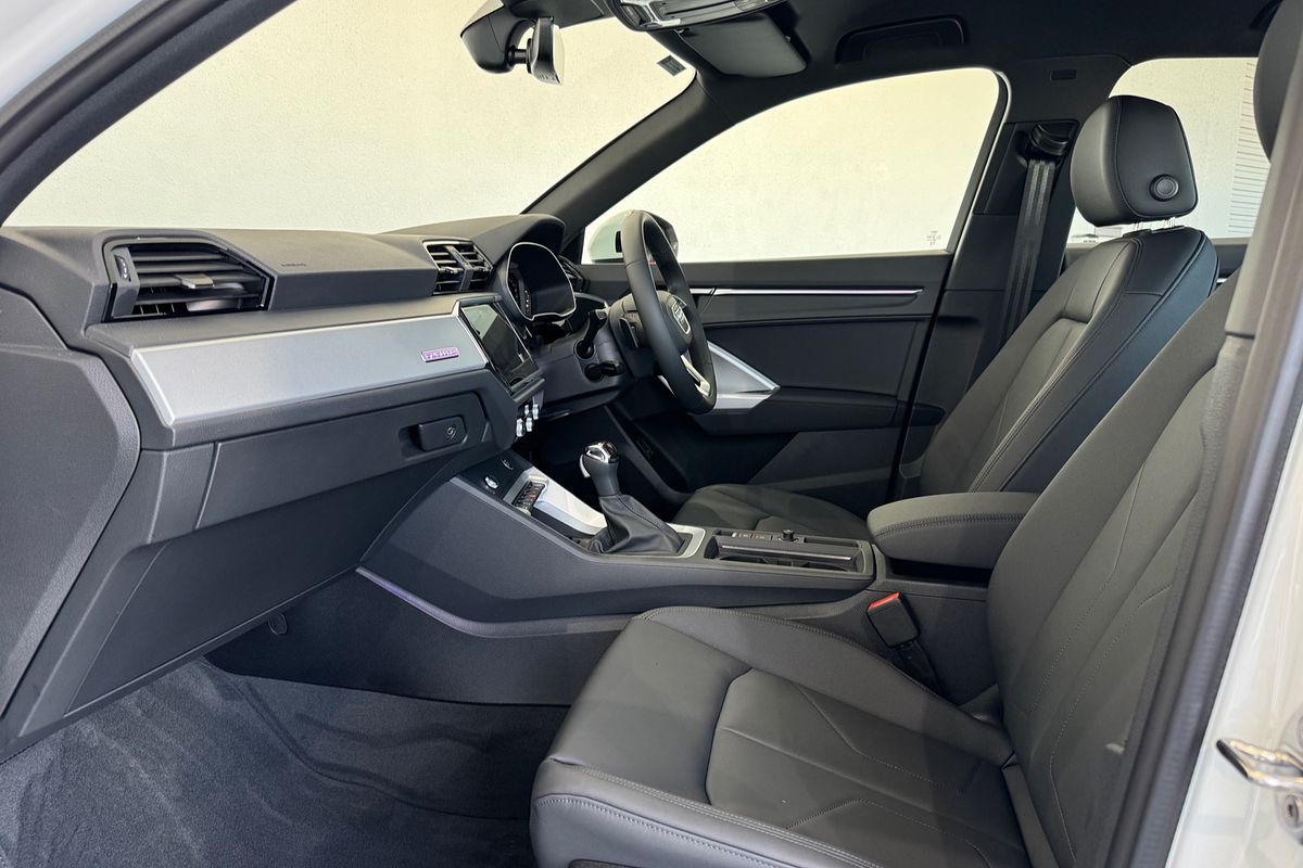 2025 Audi Q3 40 TFSI F3