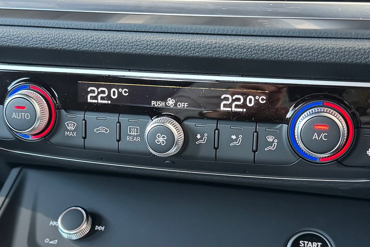 2025 Audi Q3 40 TFSI F3