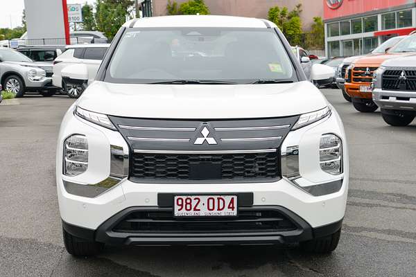 2025 Mitsubishi Outlander ES ZM
