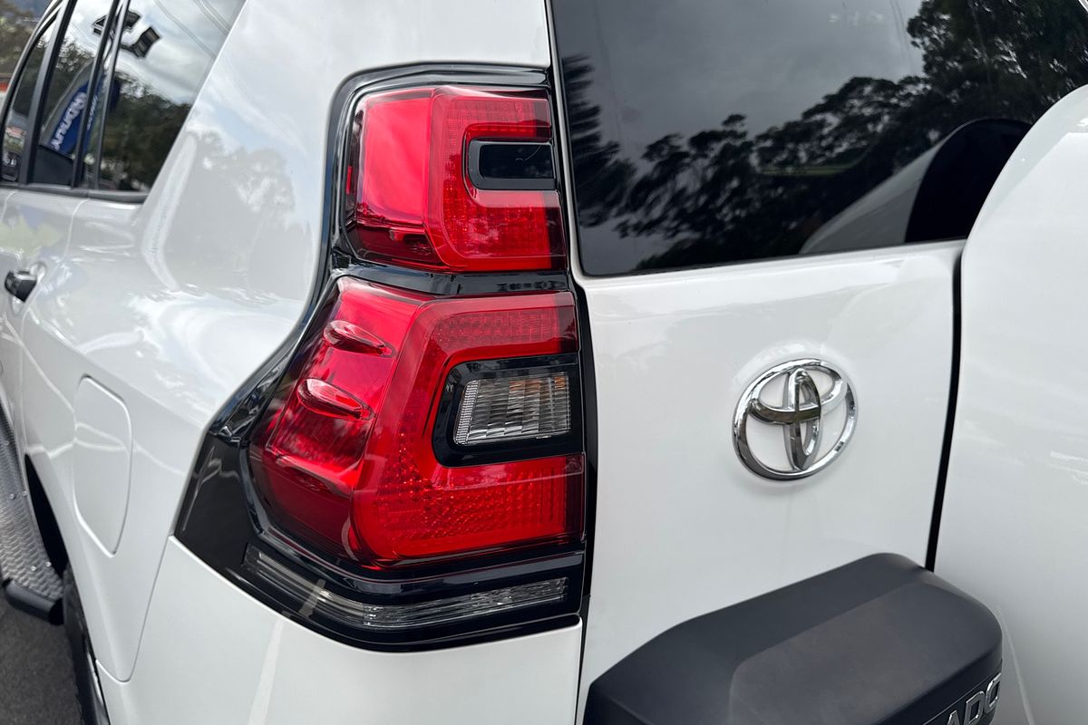 2022 Toyota Landcruiser Prado GX GDJ150R