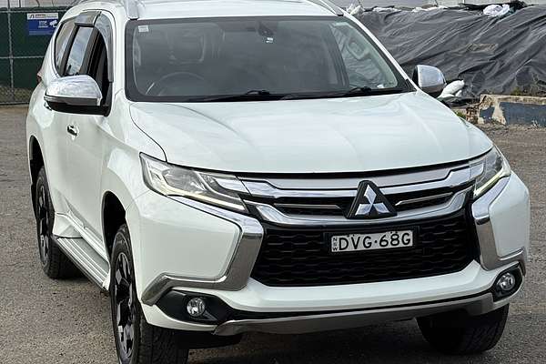 2017 Mitsubishi Pajero Sport GLS QE
