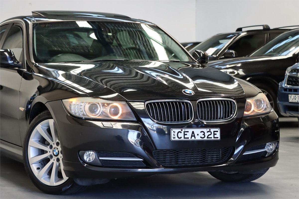 2011 BMW 3 Series 320d Lifestyle E90