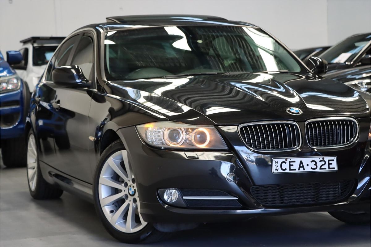2011 BMW 3 Series 320d Lifestyle E90