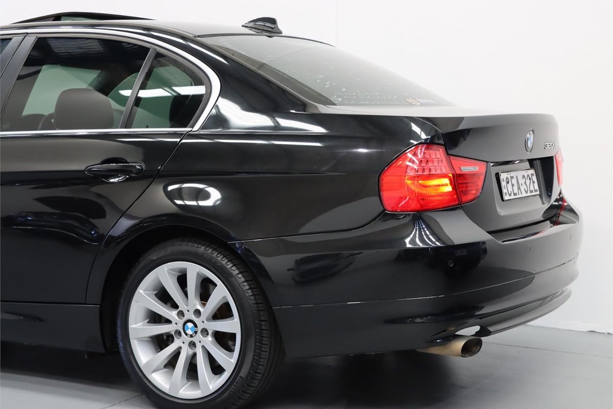 2011 BMW 3 Series 320d Lifestyle E90