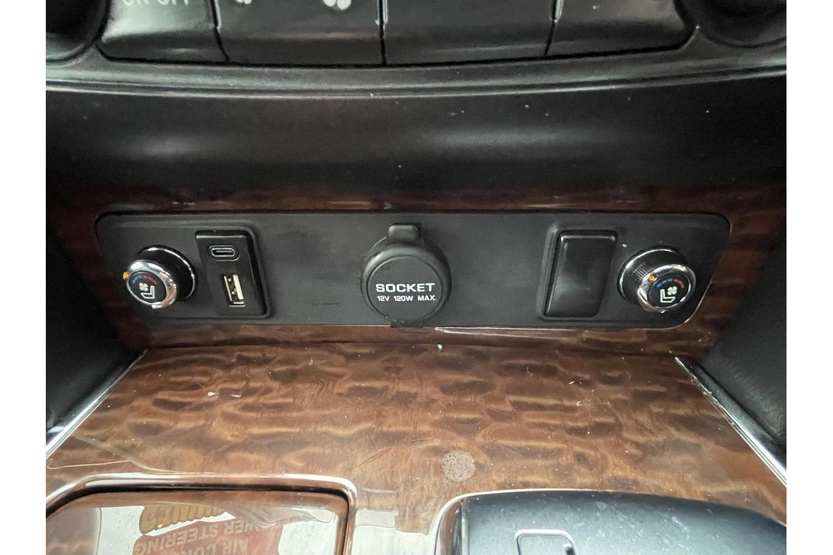2024 Nissan Patrol Ti-L Y62