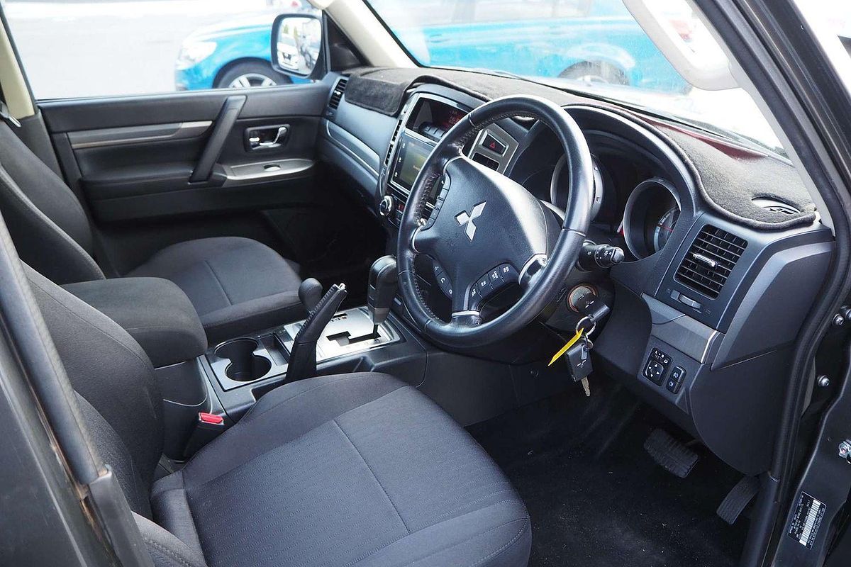 2020 Mitsubishi Pajero GLX NX