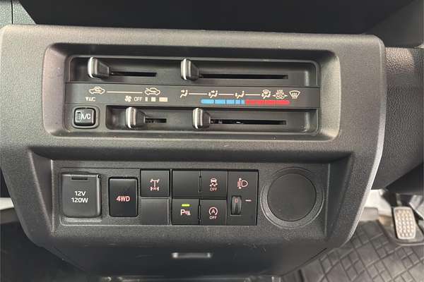 2023 Daihatsu Hijet Standard 4WD