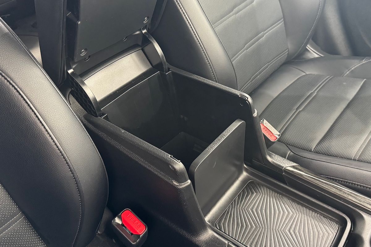 2022 Honda CR-V Black Edition RW