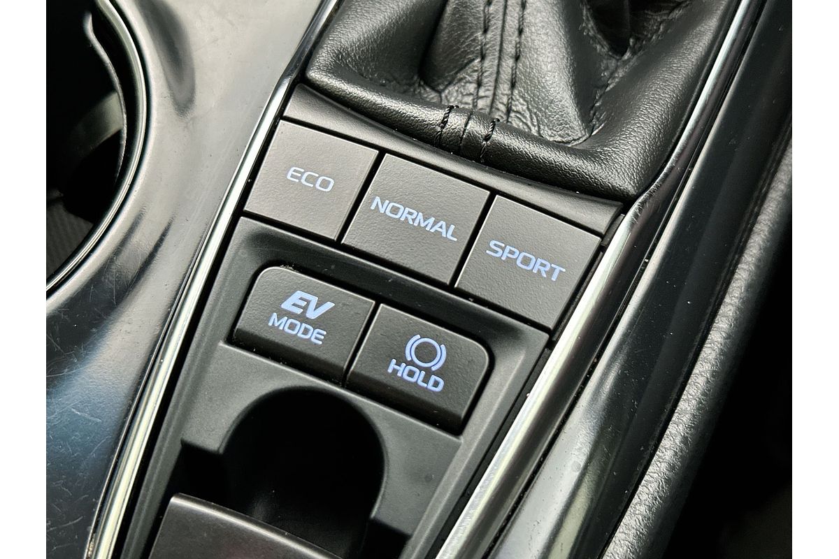 2019 Toyota Camry Ascent AXVH71R